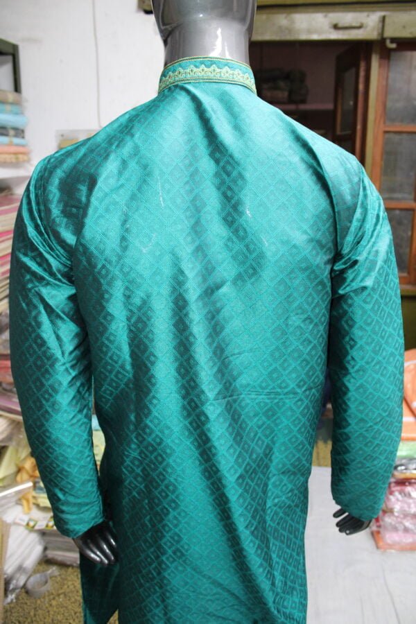 Kanchi Jaquard Ethnic Long Kurta - Image 2